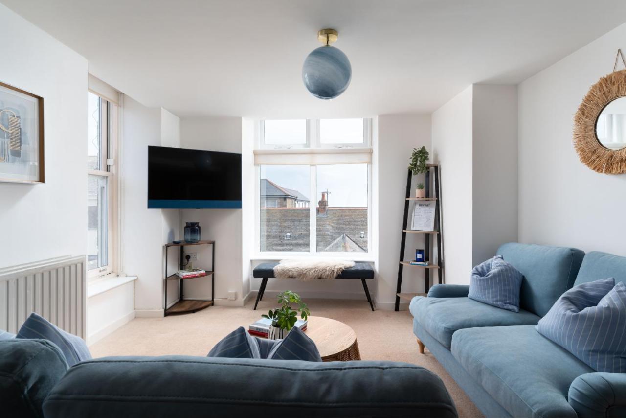 Apres Beach Apartment Sleeps 4 ペンザンス エクステリア 写真