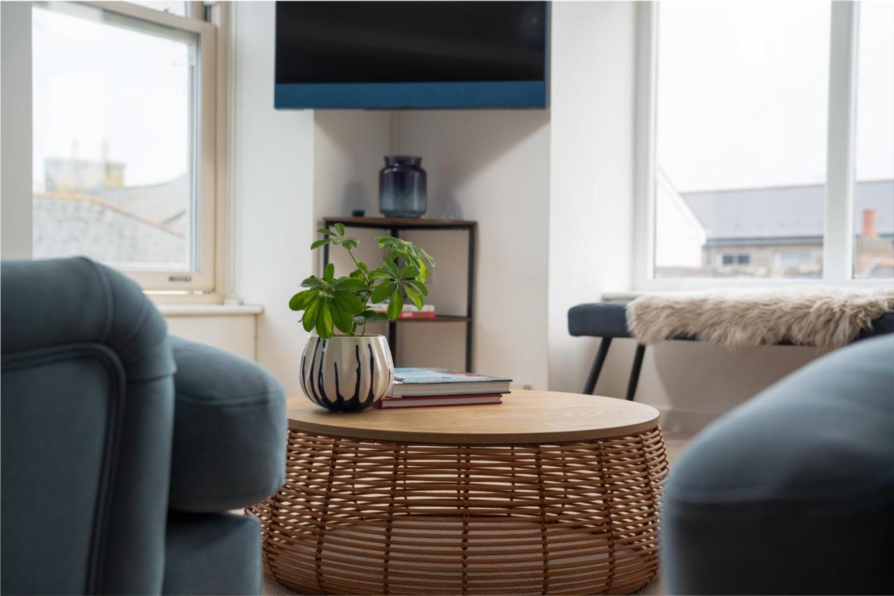 Apres Beach Apartment Sleeps 4 ペンザンス エクステリア 写真
