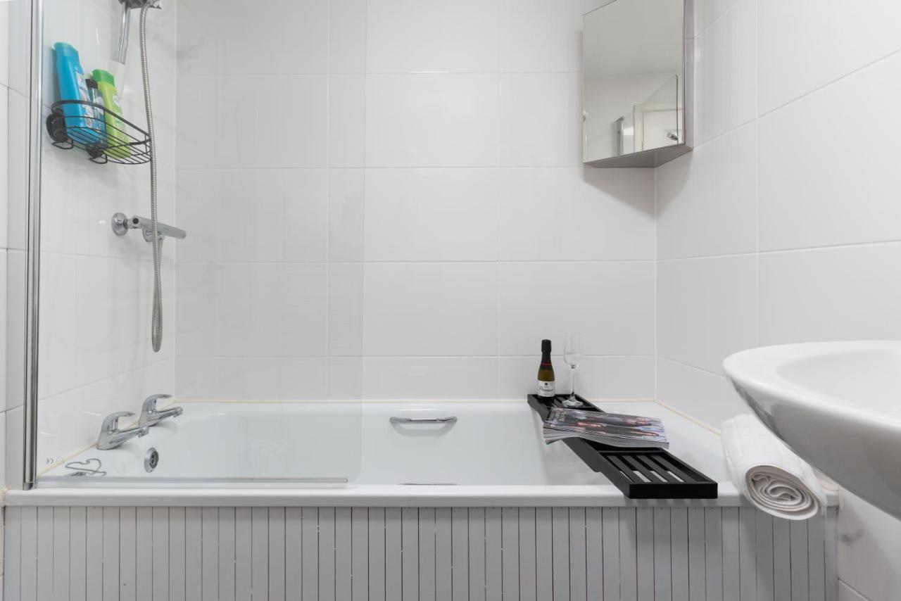 Apres Beach Apartment Sleeps 4 ペンザンス エクステリア 写真
