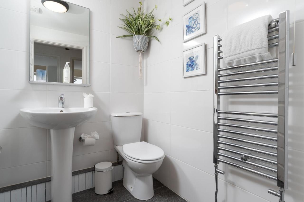 Apres Beach Apartment Sleeps 4 ペンザンス エクステリア 写真
